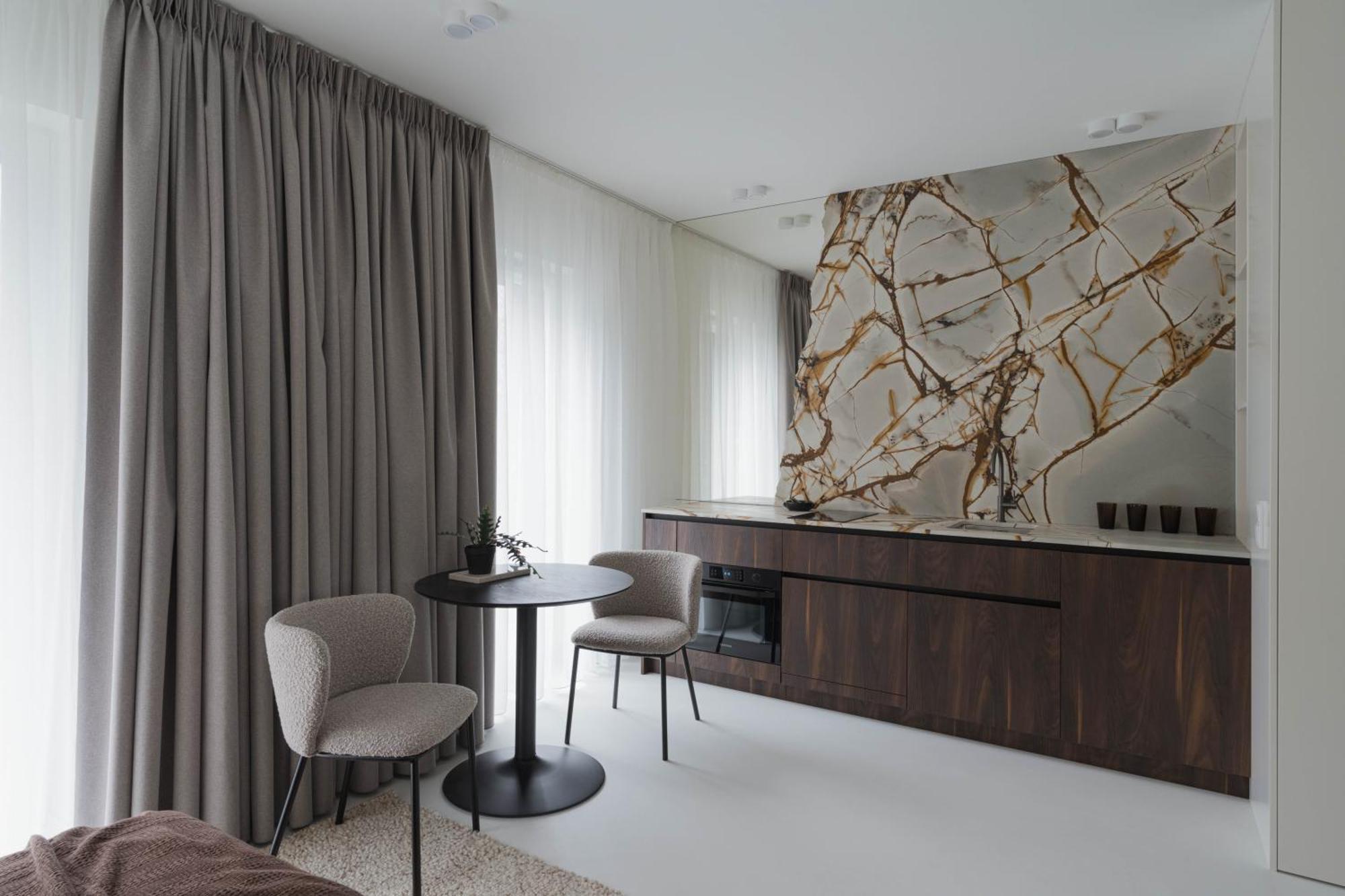 Piotrkowska 44 White Stone Luxury By Lookap